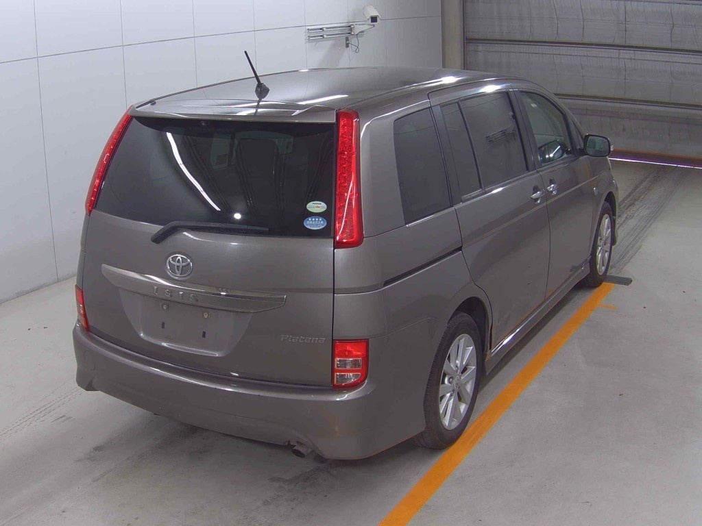 TOYOTA ISIS