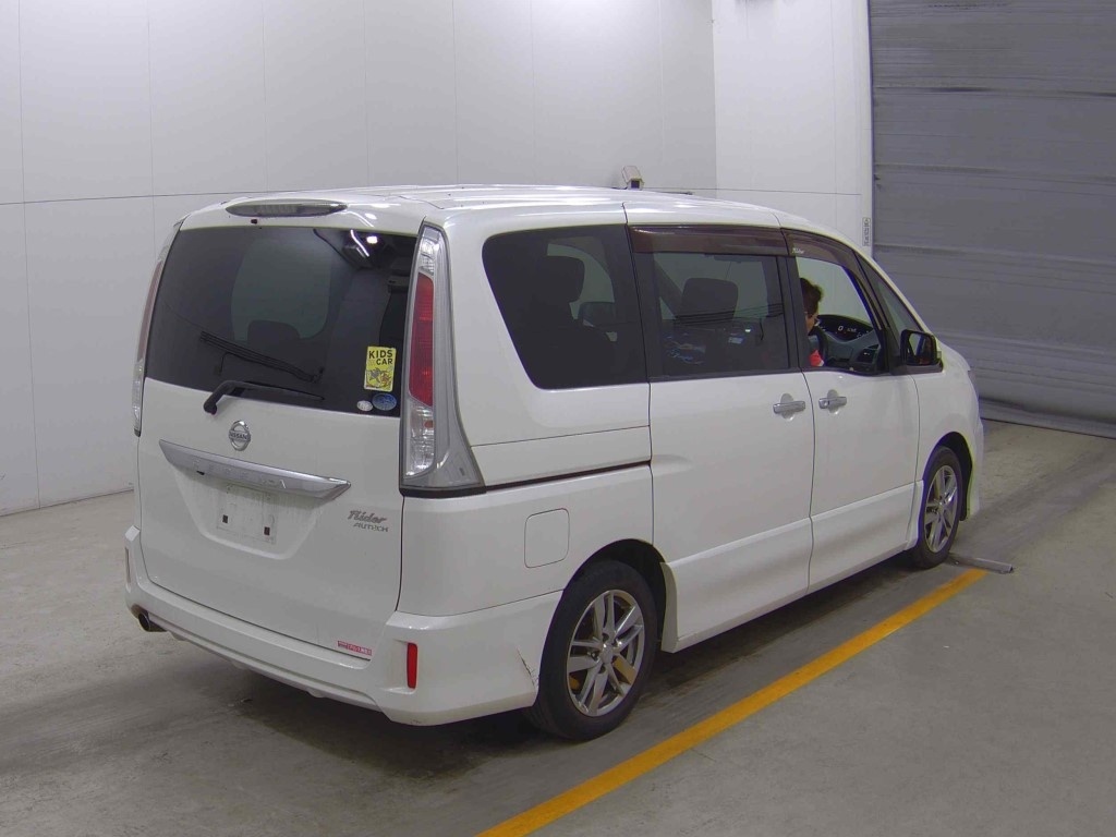 NISSAN SERENA