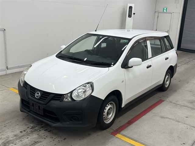 NISSAN AD