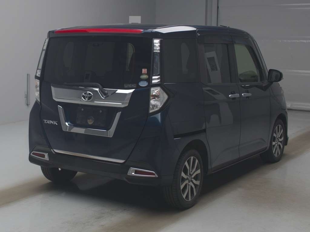 TOYOTA TANK