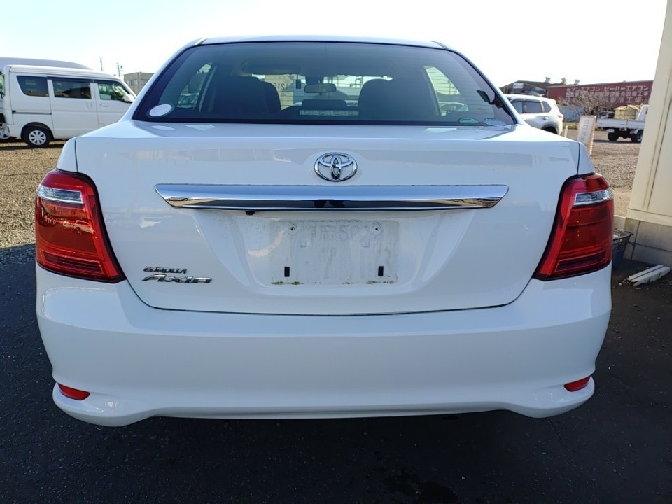 TOYOTA COROLLA AXIO