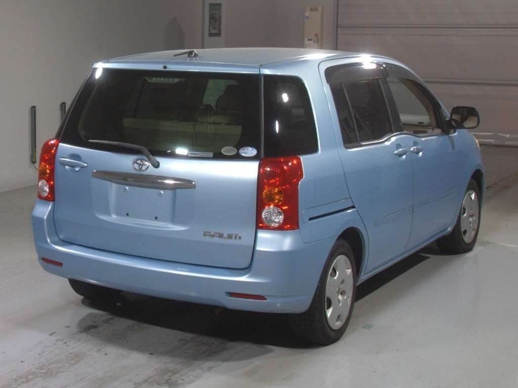 TOYOTA RAUM