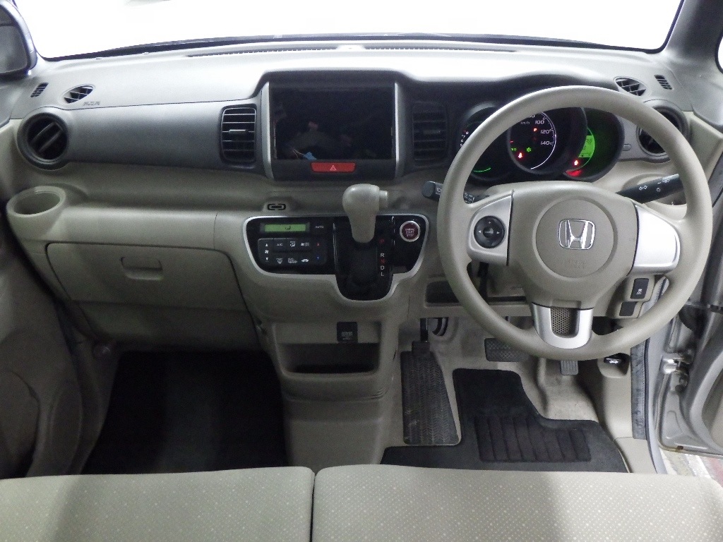 HONDA N-BOX