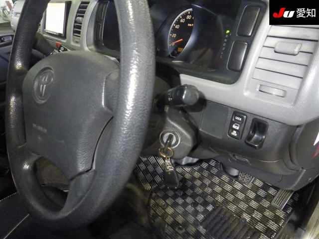 TOYOTA REGIUS ACE