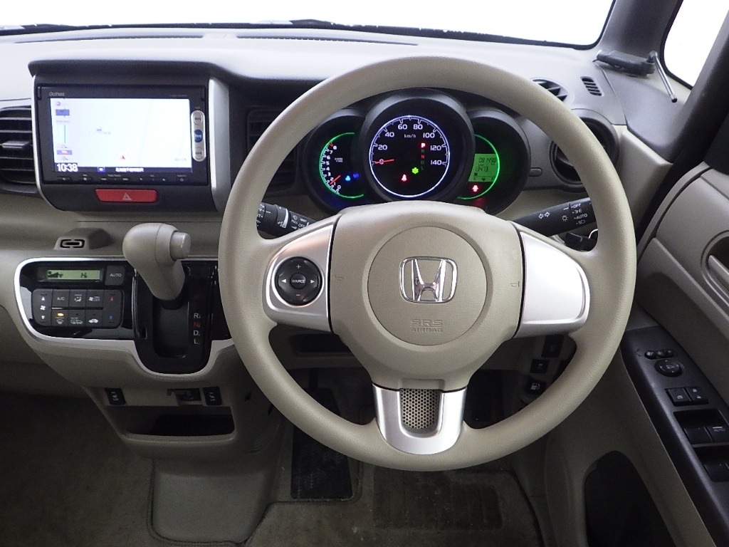 HONDA N-BOX