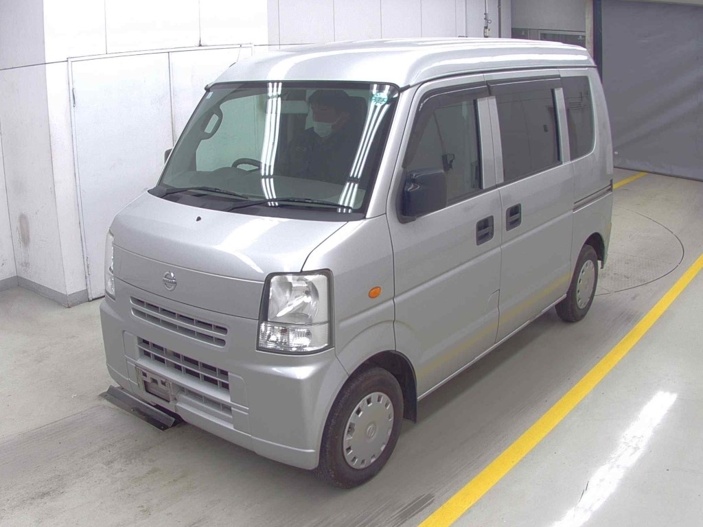 NISSAN NV100 CLIPPER