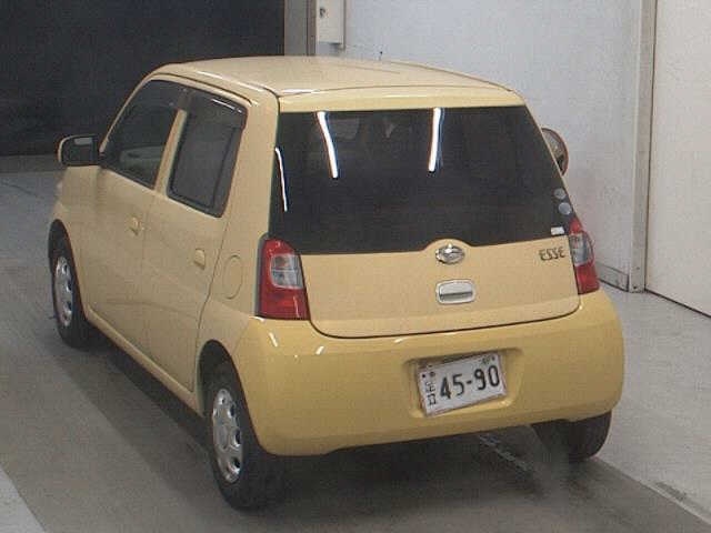 DAIHATSU ESSE
