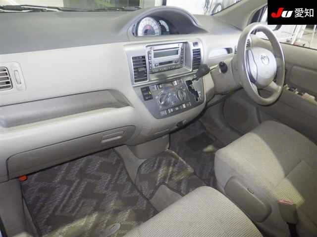 TOYOTA RAUM