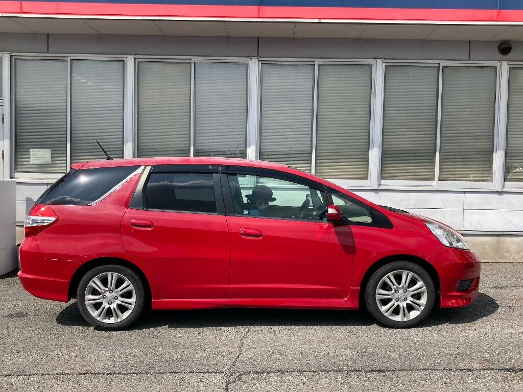 HONDA FIT SHUTTLE