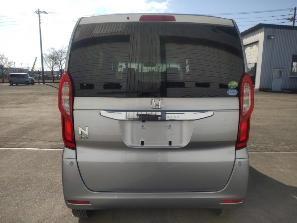 HONDA N-BOX