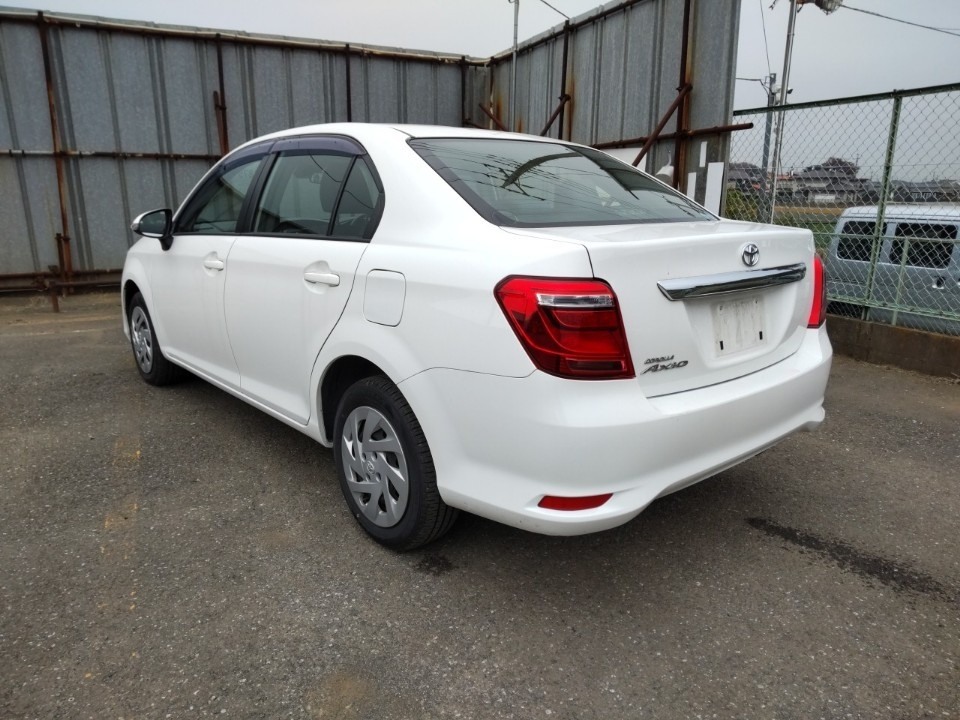 TOYOTA COROLLA AXIO