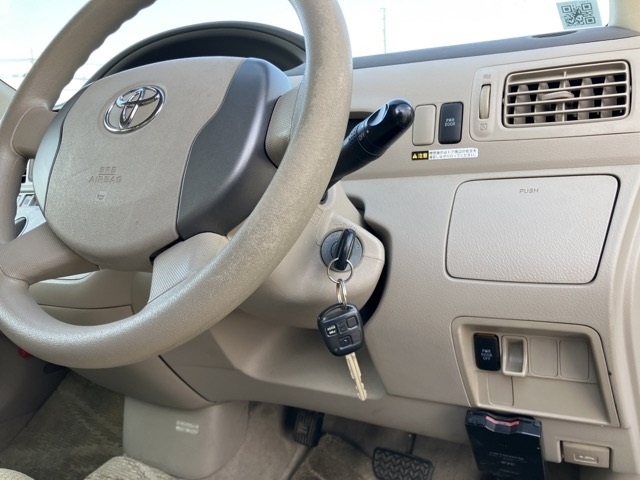 TOYOTA RAUM