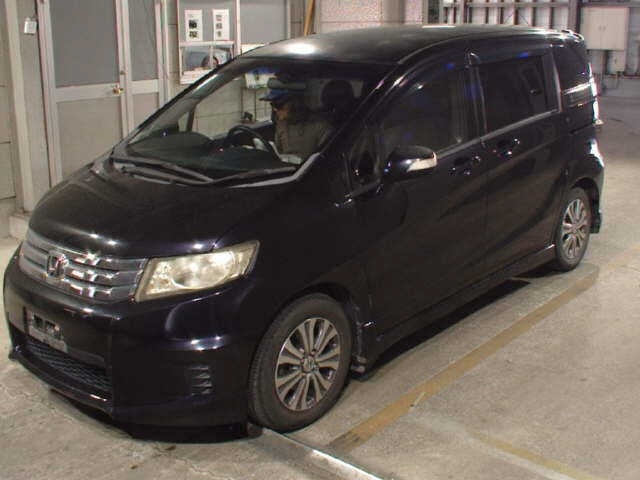HONDA FREED SPIKE