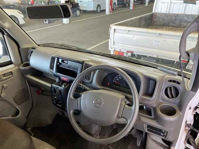 NISSAN NV100 CLIPPER