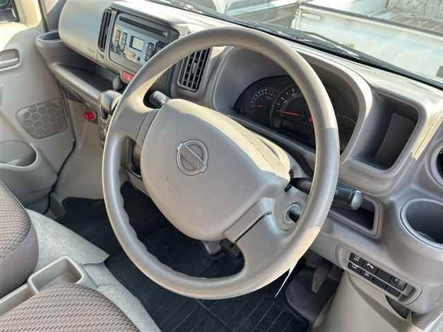 NISSAN NV100 CLIPPER