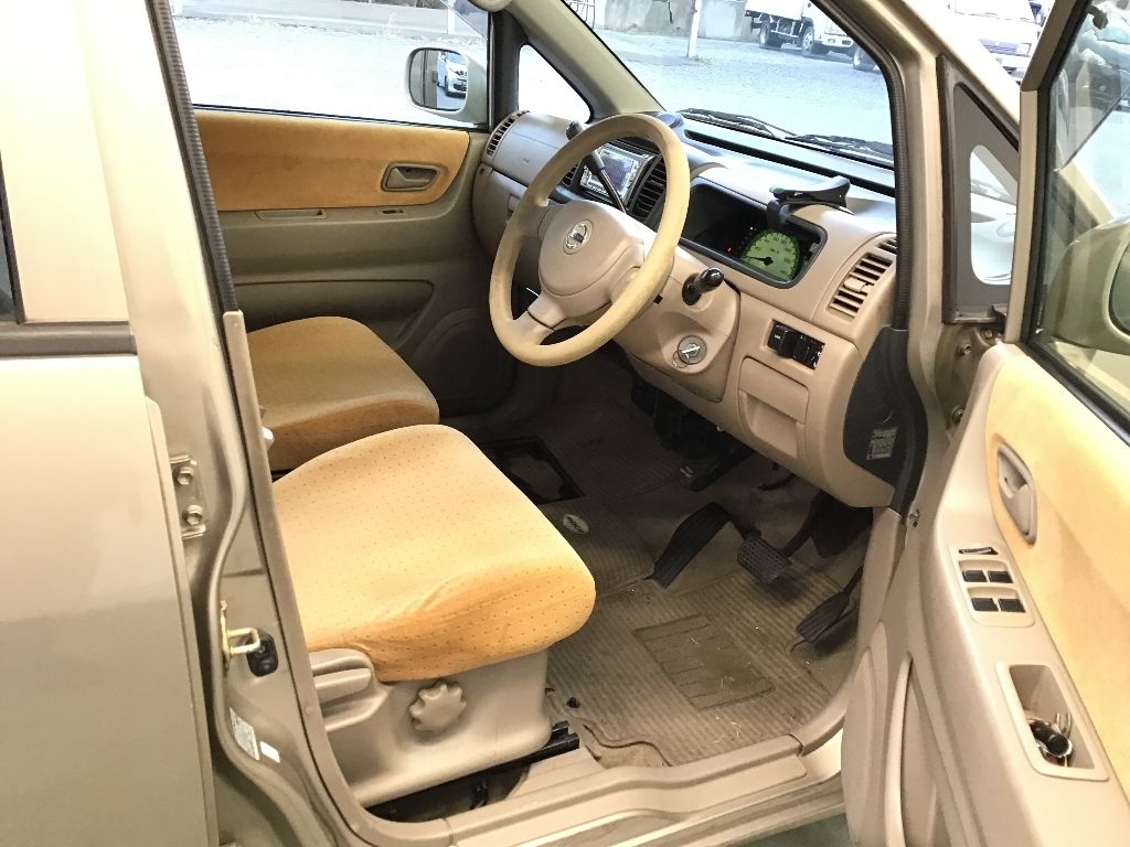 NISSAN MOCO