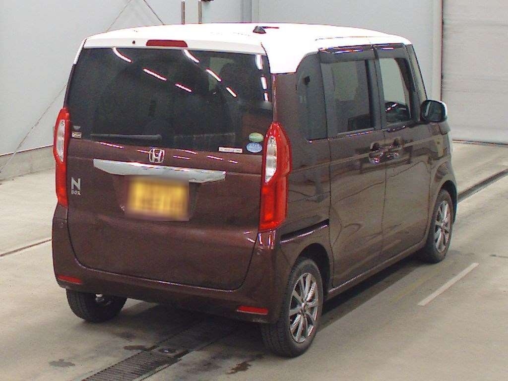 HONDA N-BOX