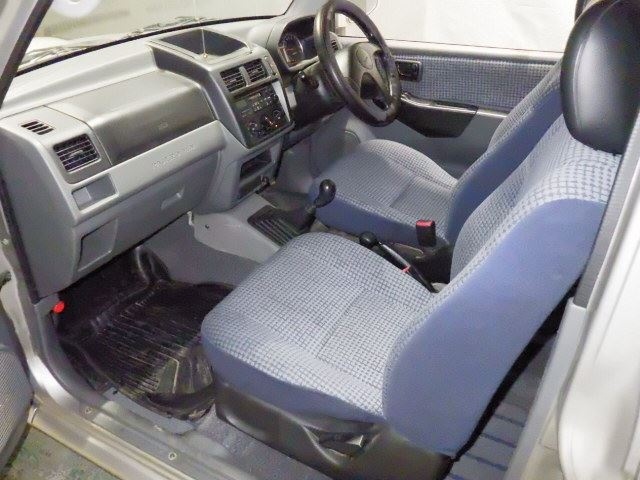 MITSUBISHI PAJERO MINI