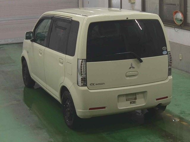 MITSUBISHI EK WAGON