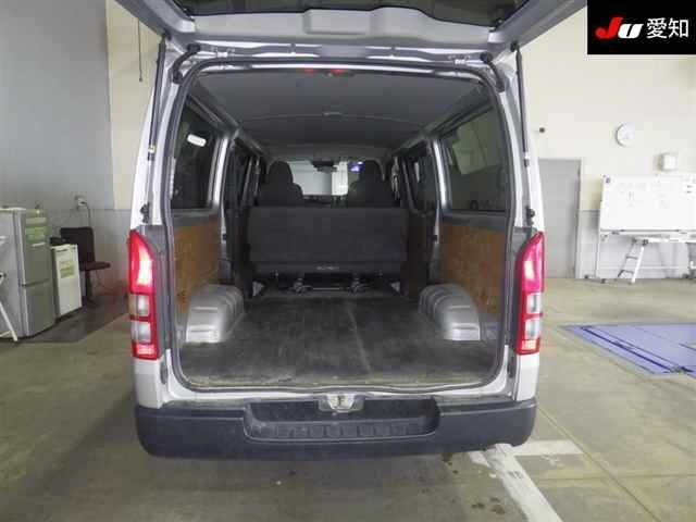 TOYOTA REGIUS ACE