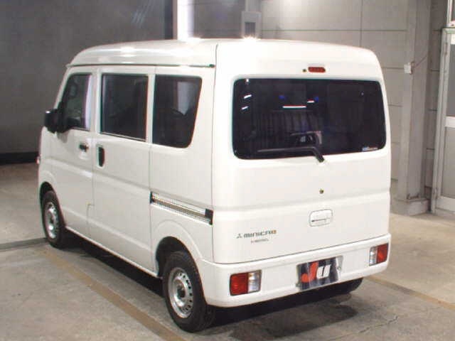 MITSUBISHI MINICAB