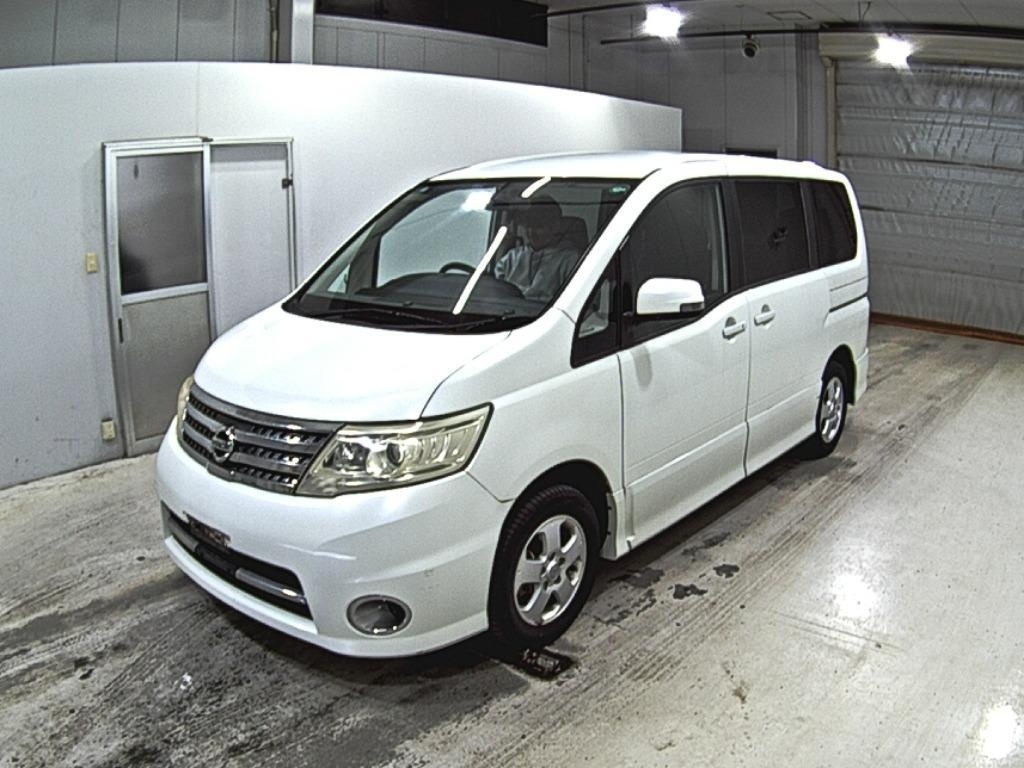 NISSAN SERENA
