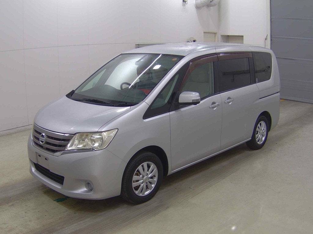 NISSAN SERENA