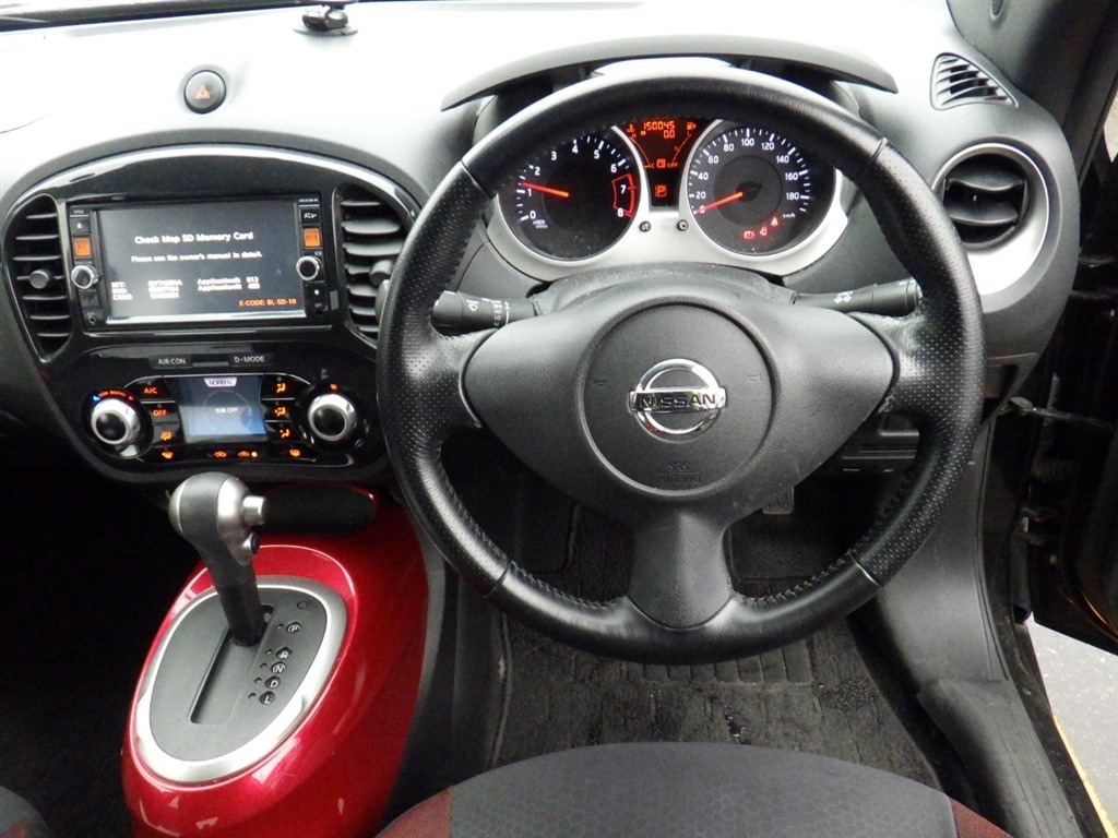 NISSAN JUKE