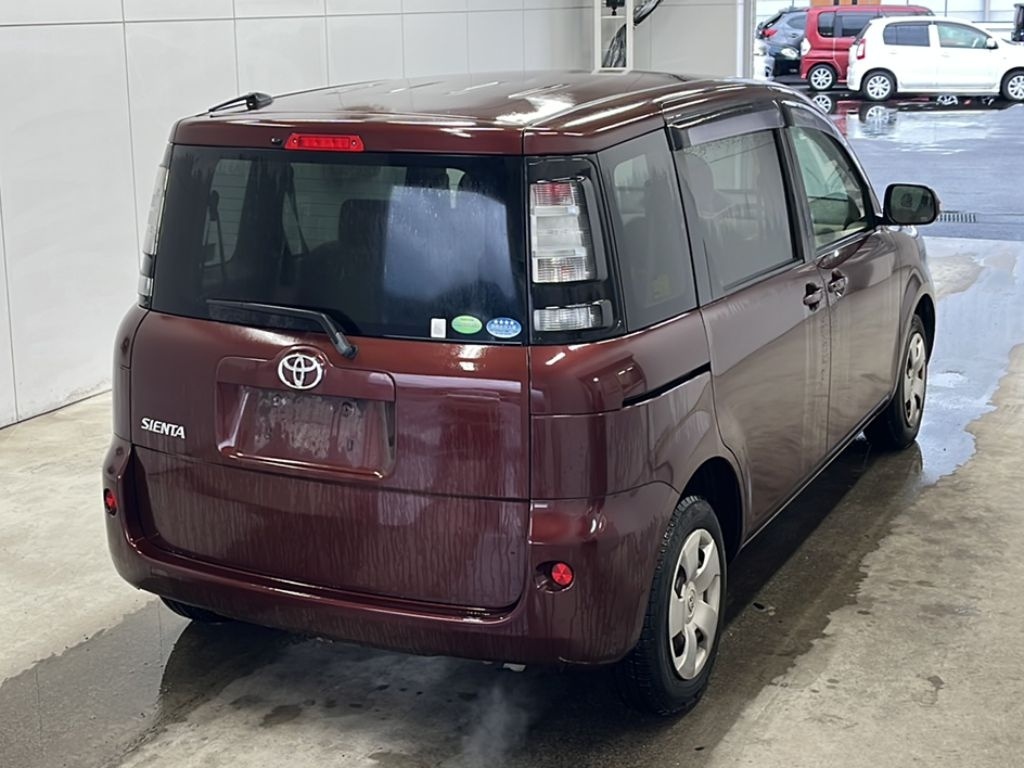 TOYOTA SIENTA
