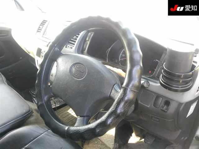TOYOTA REGIUS ACE
