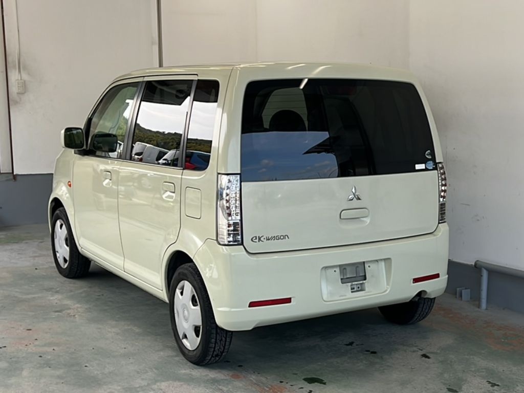 MITSUBISHI EK WAGON