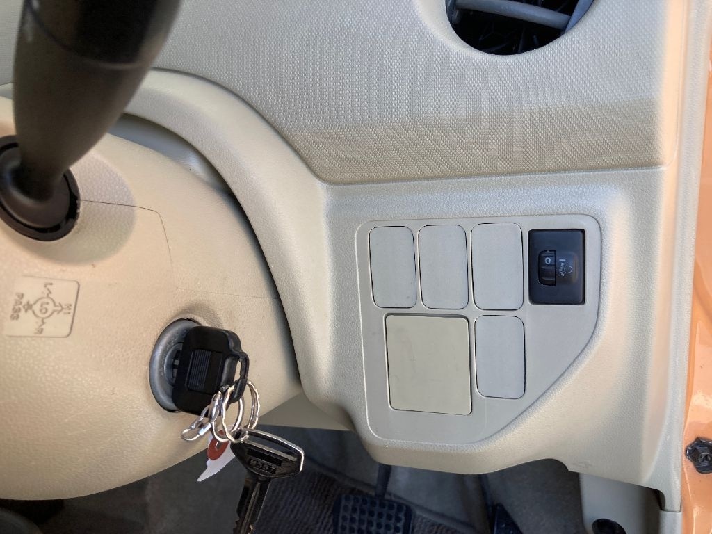 DAIHATSU ESSE