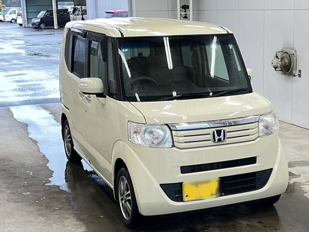 HONDA N-BOX