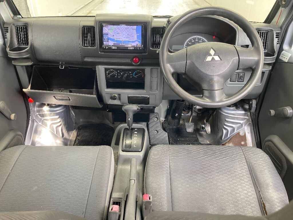 MITSUBISHI MINICAB
