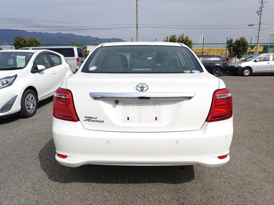 TOYOTA COROLLA AXIO