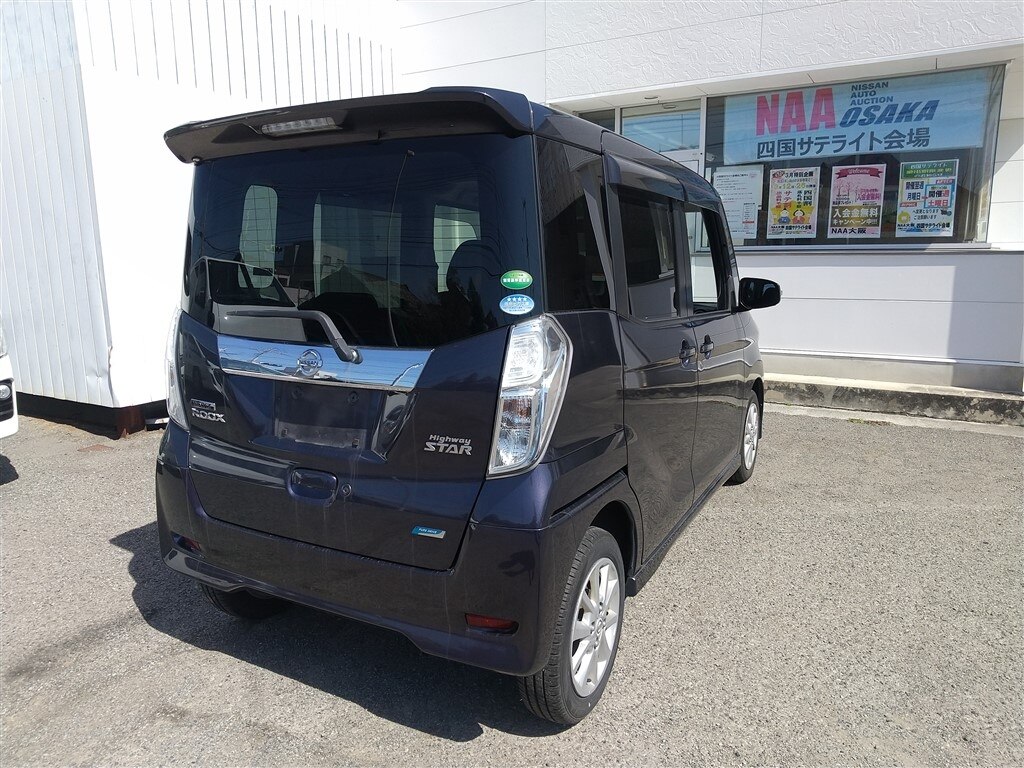 NISSAN DAYZ ROOX