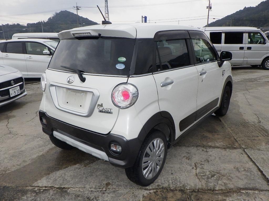 DAIHATSU CAST