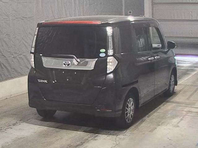 TOYOTA TANK