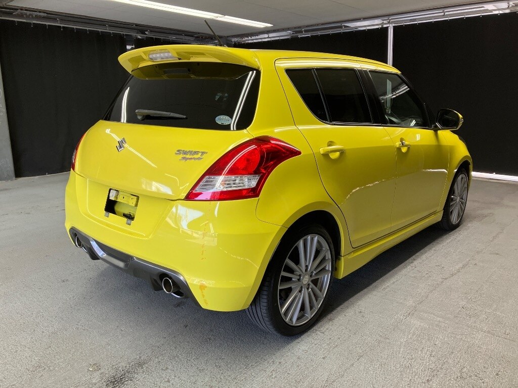 SUZUKI SWIFT