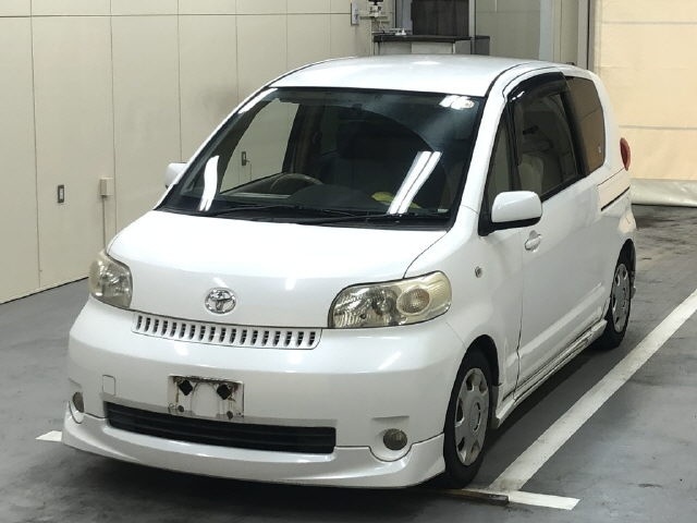 TOYOTA PORTE
