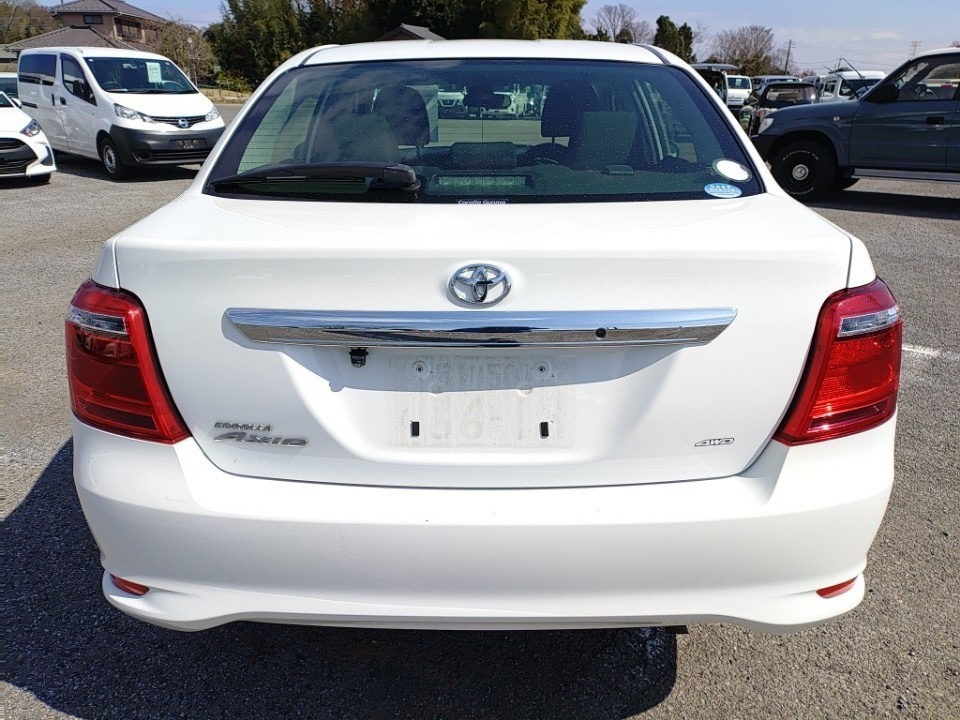 TOYOTA COROLLA AXIO