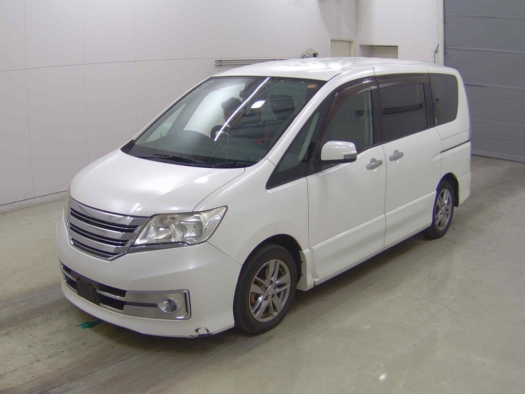 NISSAN SERENA