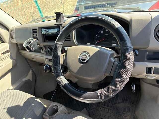 NISSAN NV100 CLIPPER