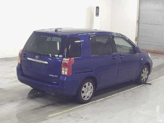 TOYOTA RAUM