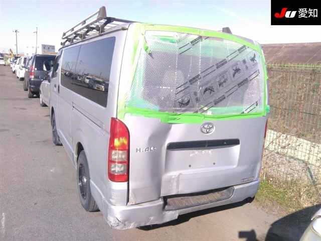 TOYOTA REGIUS ACE