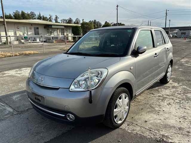 MAZDA VERISA