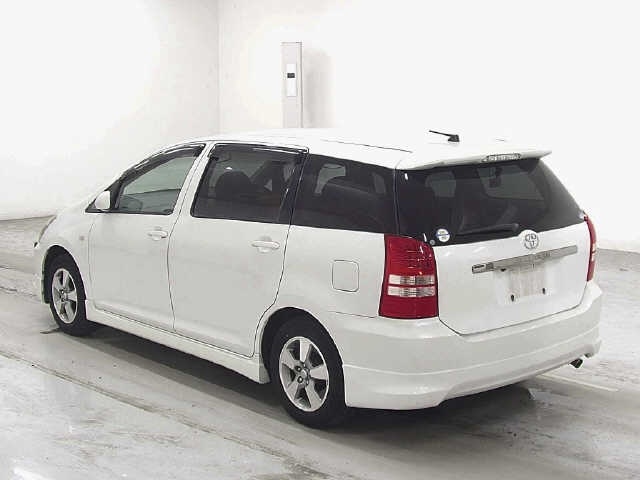 TOYOTA WISH
