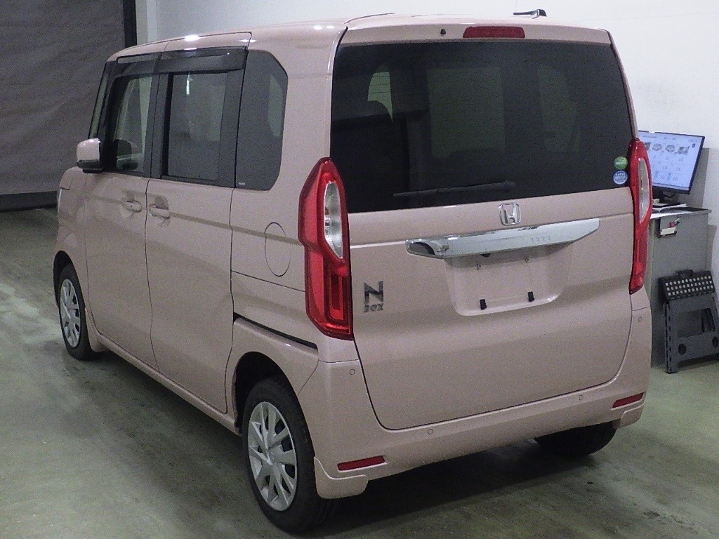 HONDA N-BOX