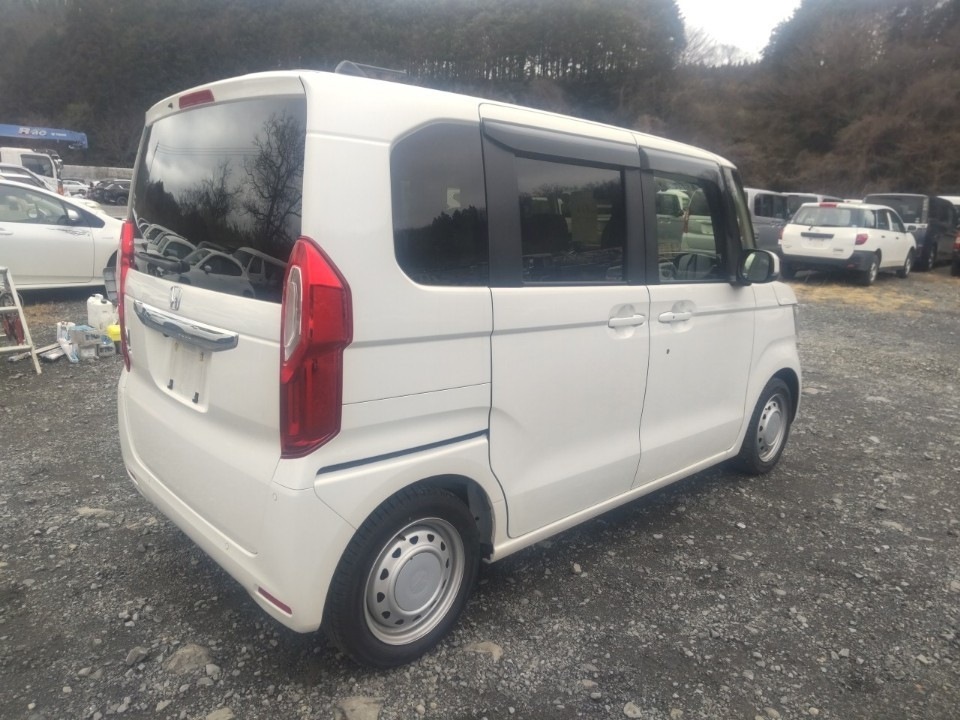 HONDA N-BOX