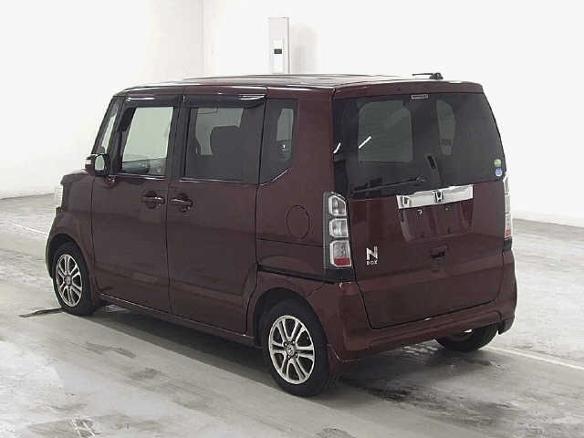 HONDA N-BOX